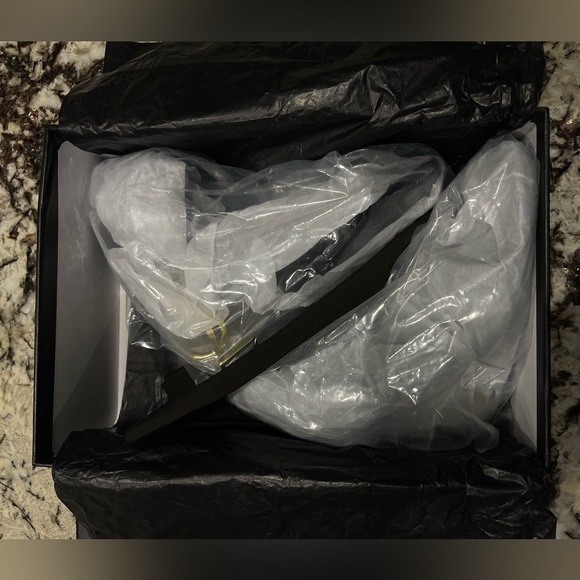 YSL OPYUM SANDAL/HEEL **SIZE 36** - Picture 5 of 9